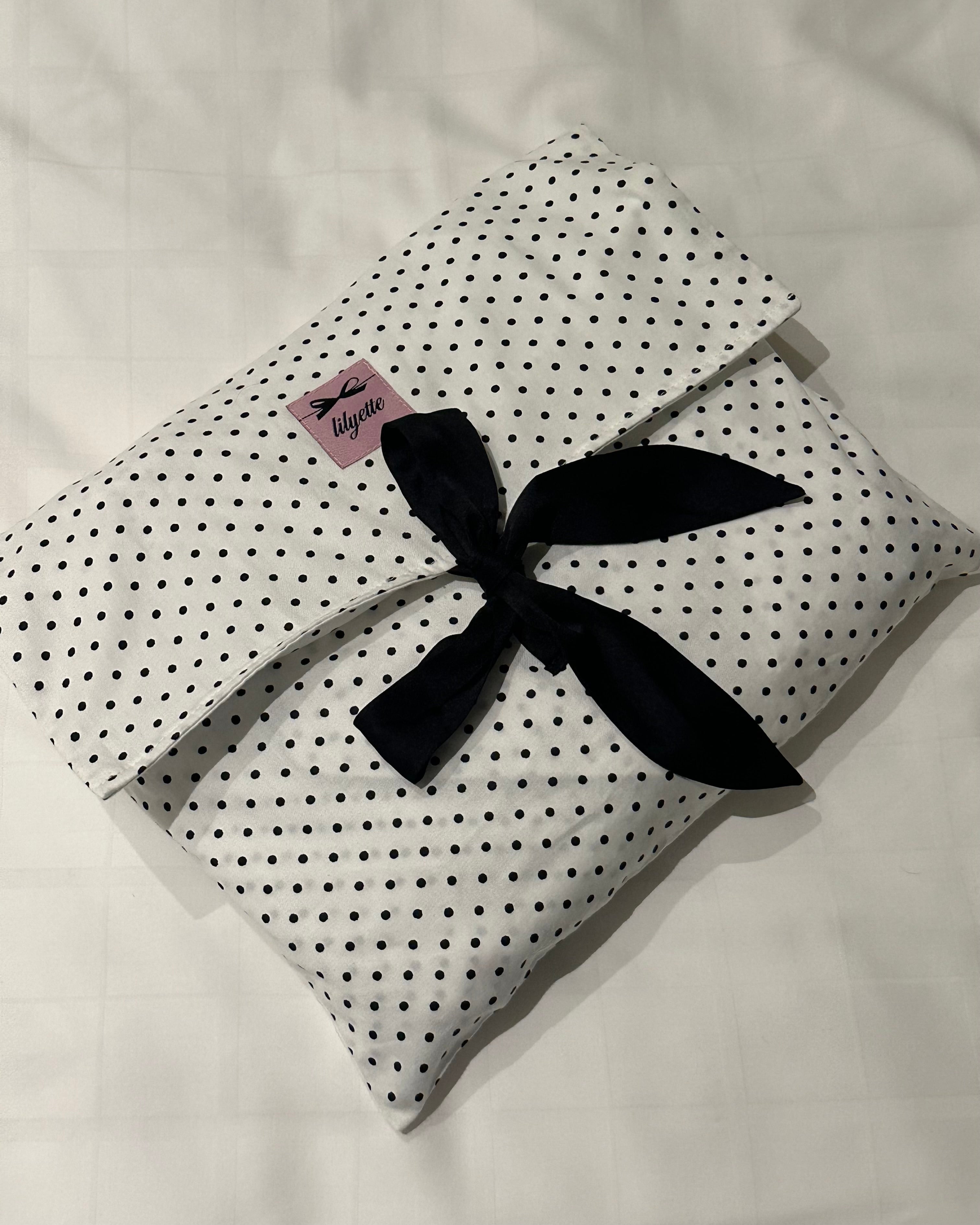 Lily Dot Set